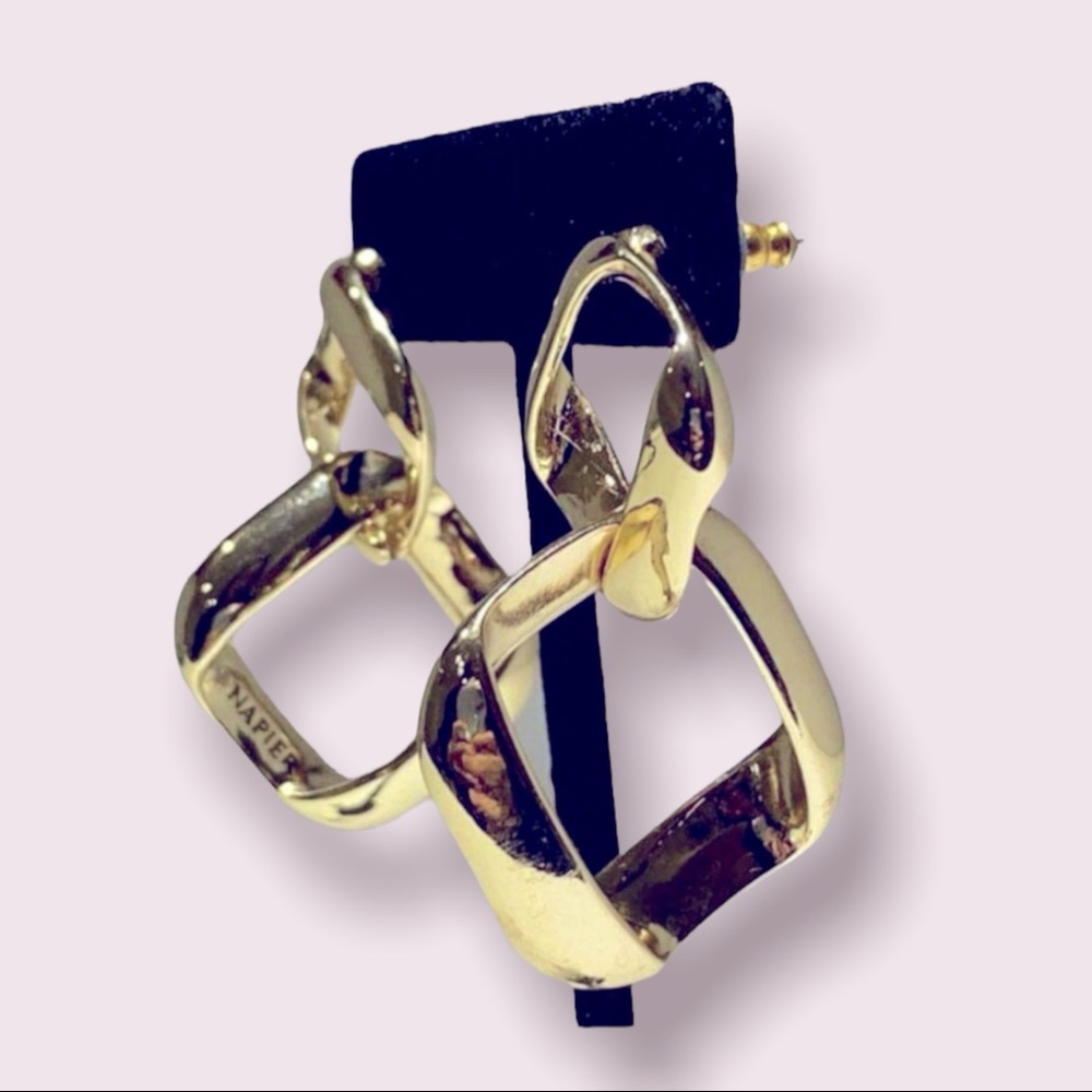 Vintage Napier Cleopatra Style Beyonce Inspired Drop Gold Tone Earrings Gift